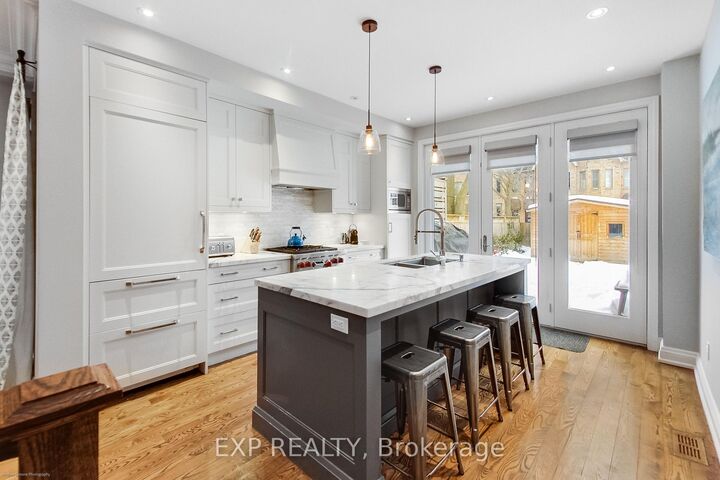 Property Photo:  64 West Avenue  ON M4M 2L8 