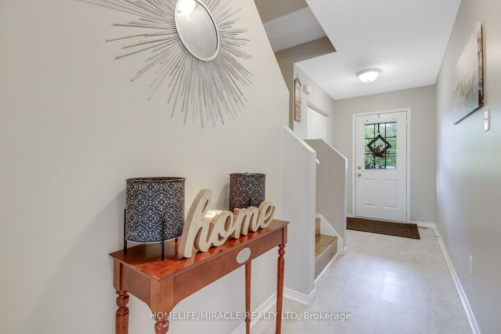 Property Photo:  1827 Bloom Crescent  ON N5X 4N2 