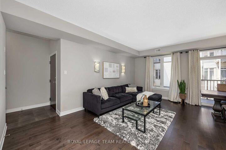 Property Photo:  1065 Beryl Private F  ON K1V 2M4 