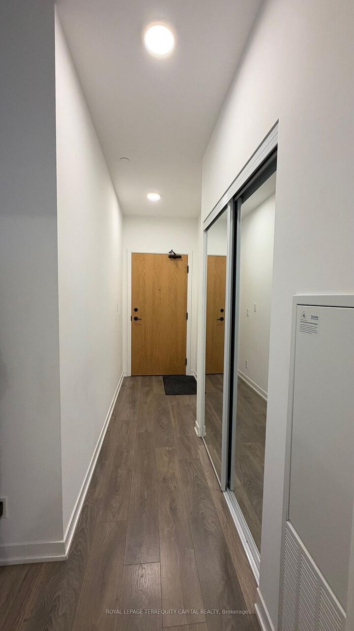 Property Photo:  7950 Bathurst Street 720  ON L4J 0L4 