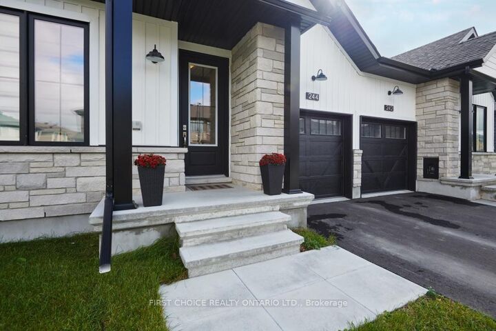 Property Photo:  244 Hampshire Place  ON K2S 2T7 