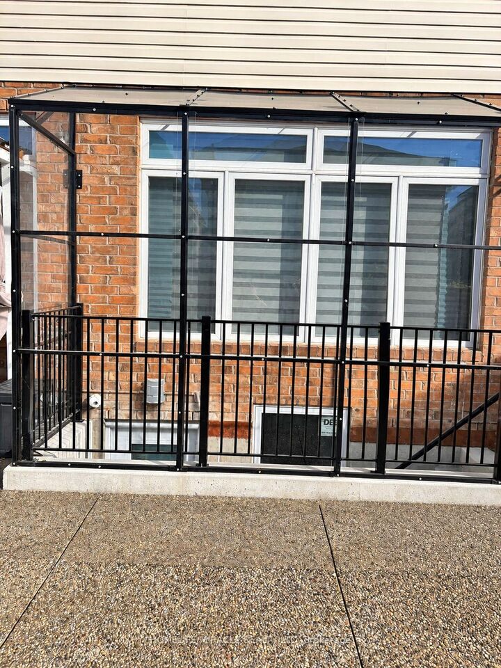 Property Photo:  36 Weathering Heights Bsmt  ON L8J 0E7 