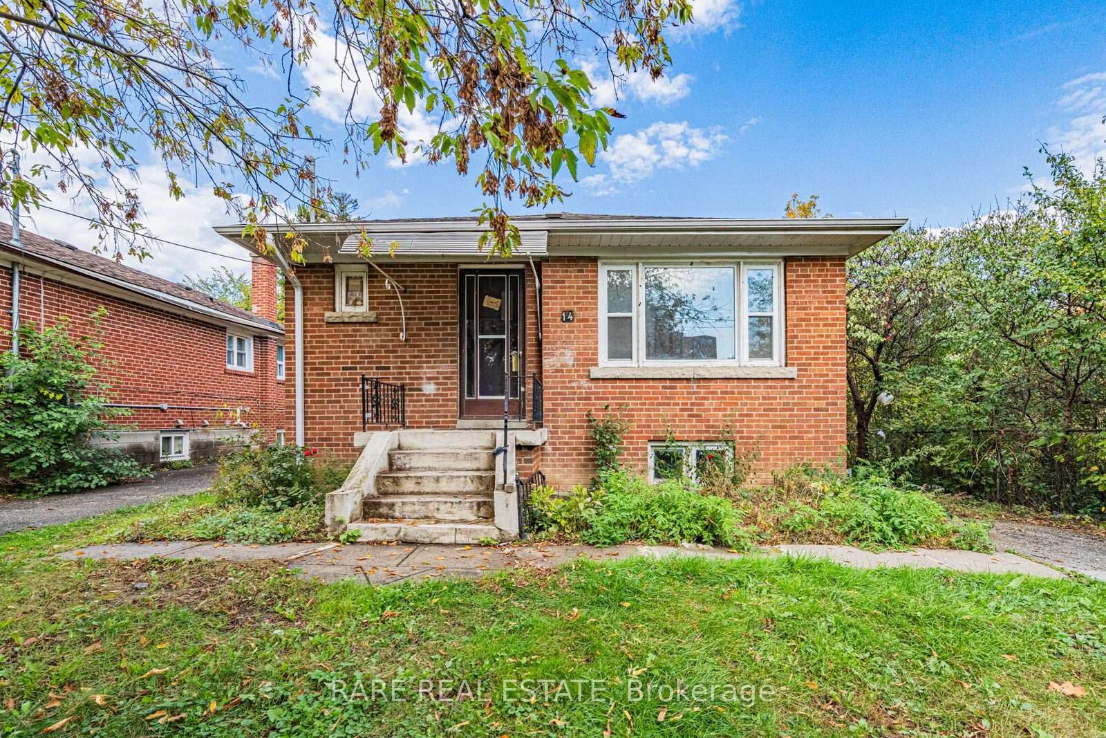 Property Photo:  14 Alexis Boulevard Main  ON M3H 2P3 