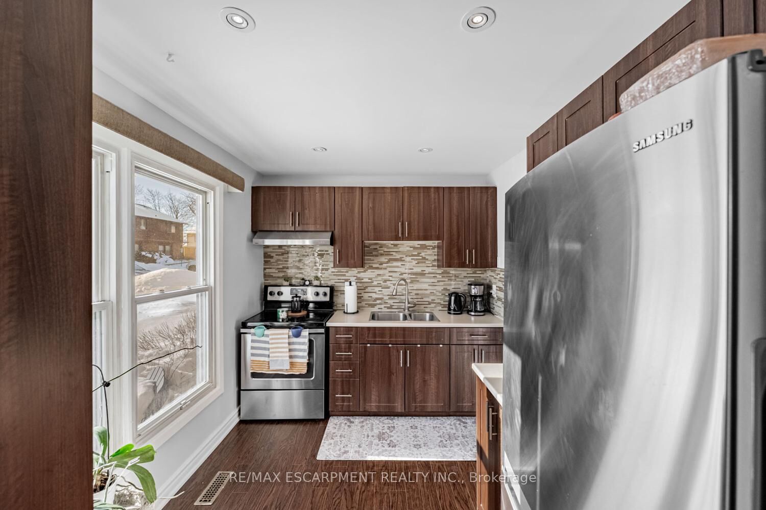 Property Photo:  6650 Falconer Drive 19  ON L5N 1B5 