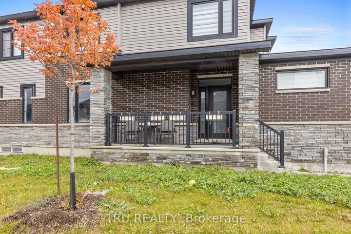 Property Photo:  624 Galarneau Way  ON K2W 0M1 