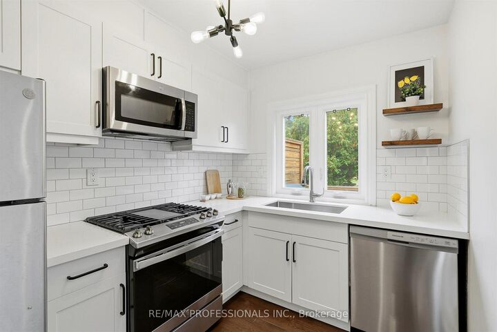 Property Photo:  81 Alton Avenue  ON M4L 2M3 