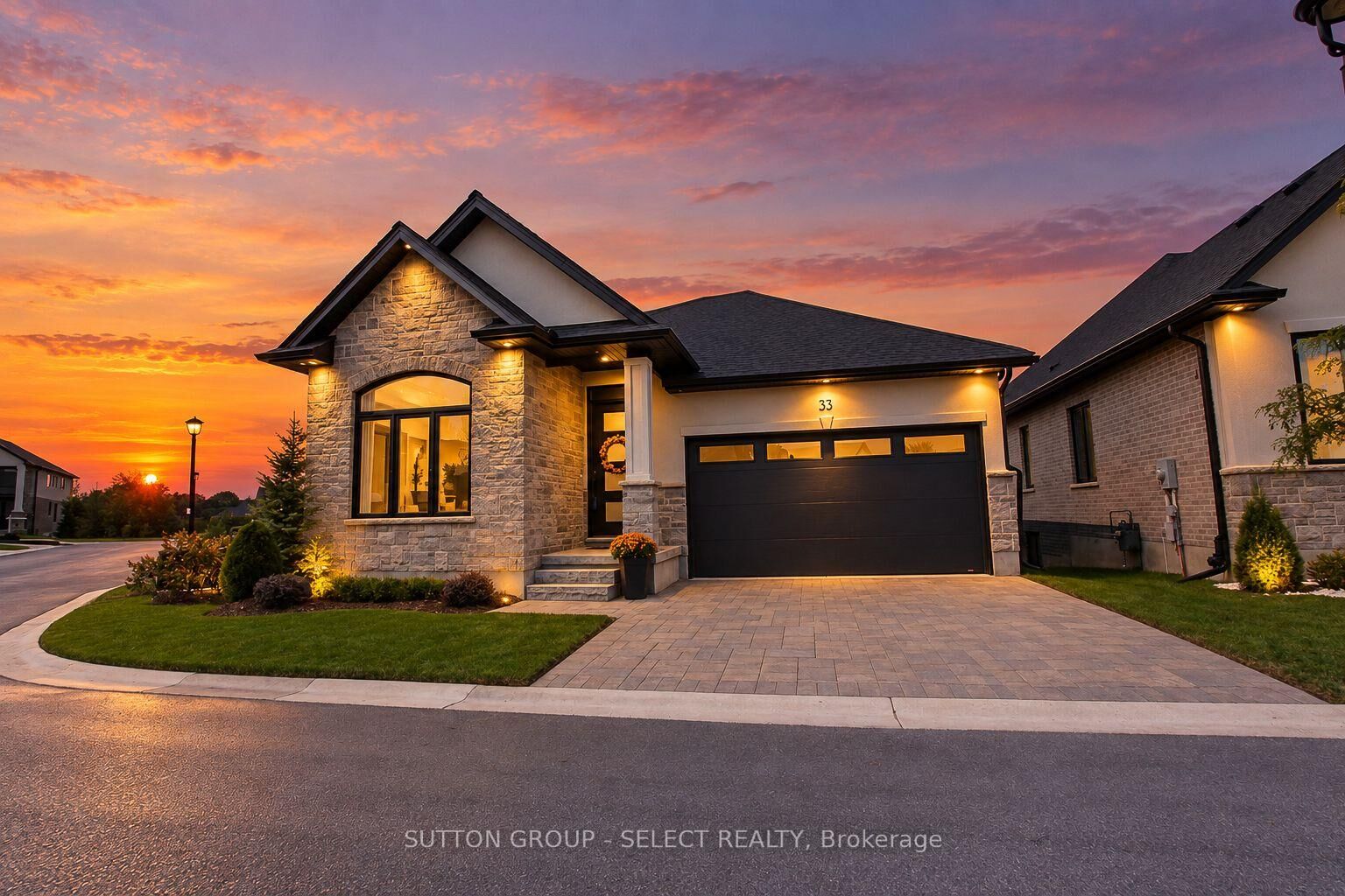 Property Photo:  6990 Clayton Walk 33  ON N6P 0J2 