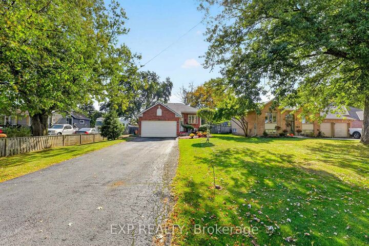 Property Photo:  59 Quaker Road  ON L3C 3G3 
