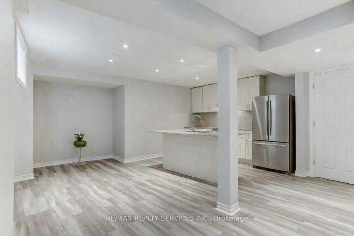 Property Photo:  36 Caliper Road  ON L6P 3R2 