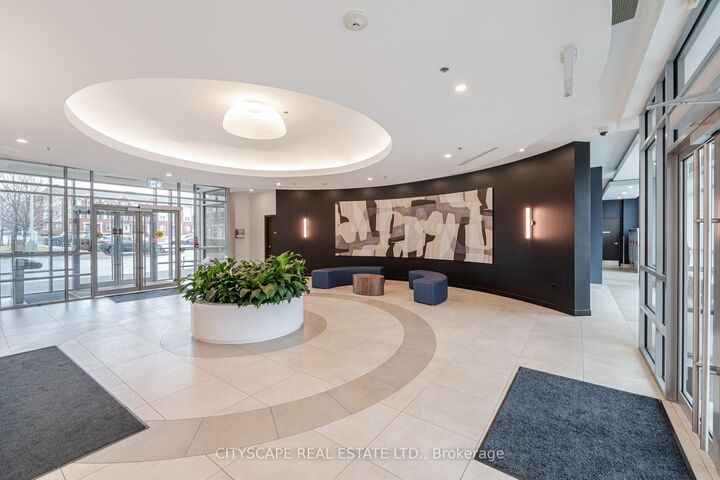 Property Photo: 215 Queen Street W 1601 ON L6W 0A9