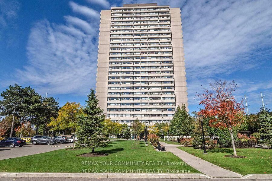 Property Photo:  735 Don Mills Rd Road 2108  ON M3C 1T1 