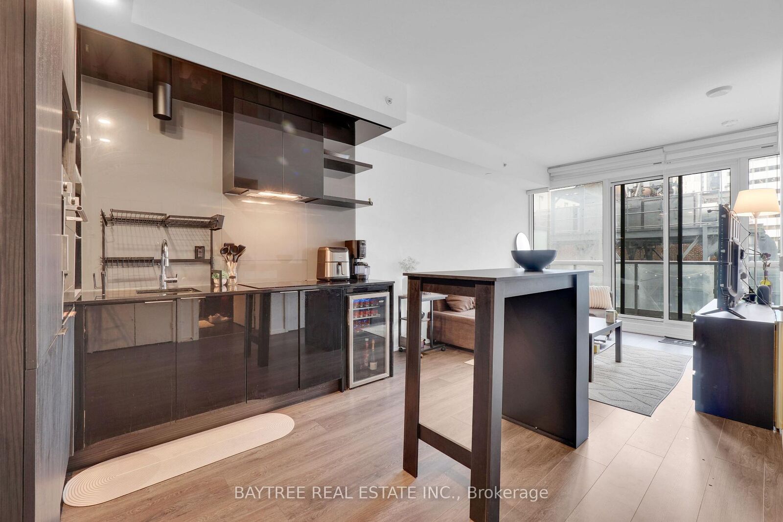 Property Photo:  70 Temperance Street 2610  ON M5H 0B1 