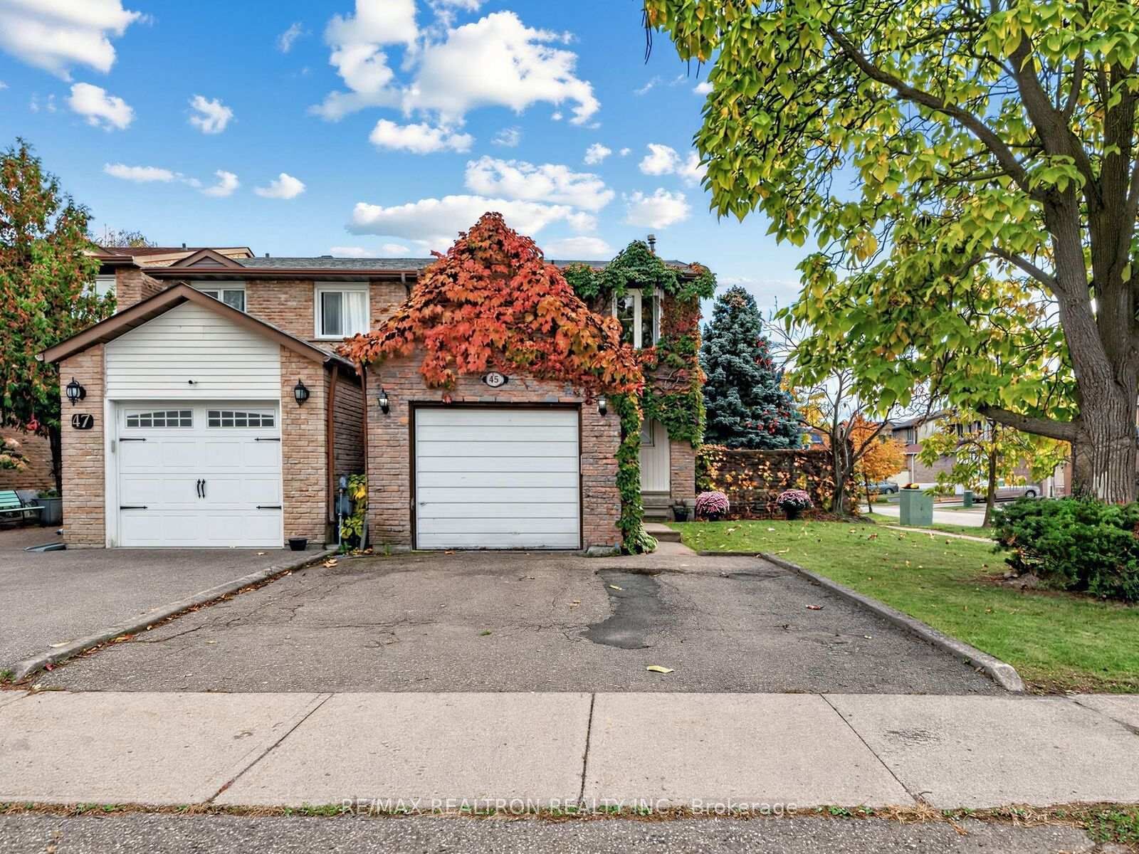 Property Photo:  45 McClintock Crescent  ON L4J 2S7 