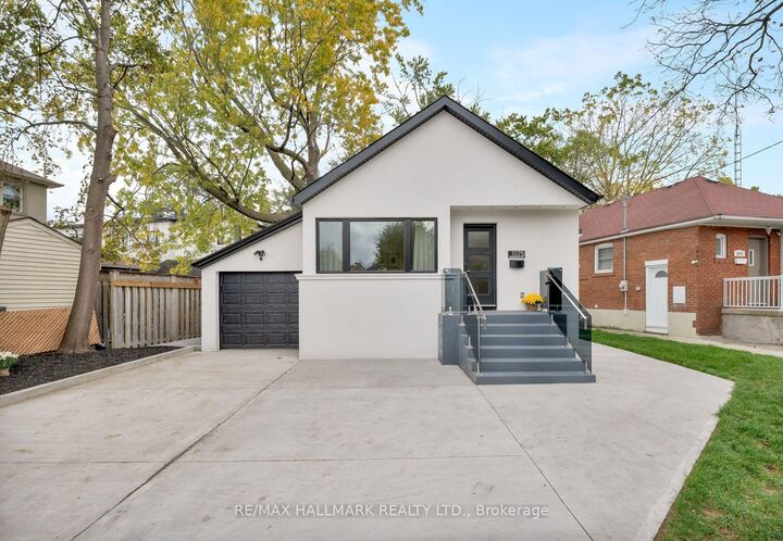 Property Photo:  1075 Greenwood Avenue  ON M4J 4E2 