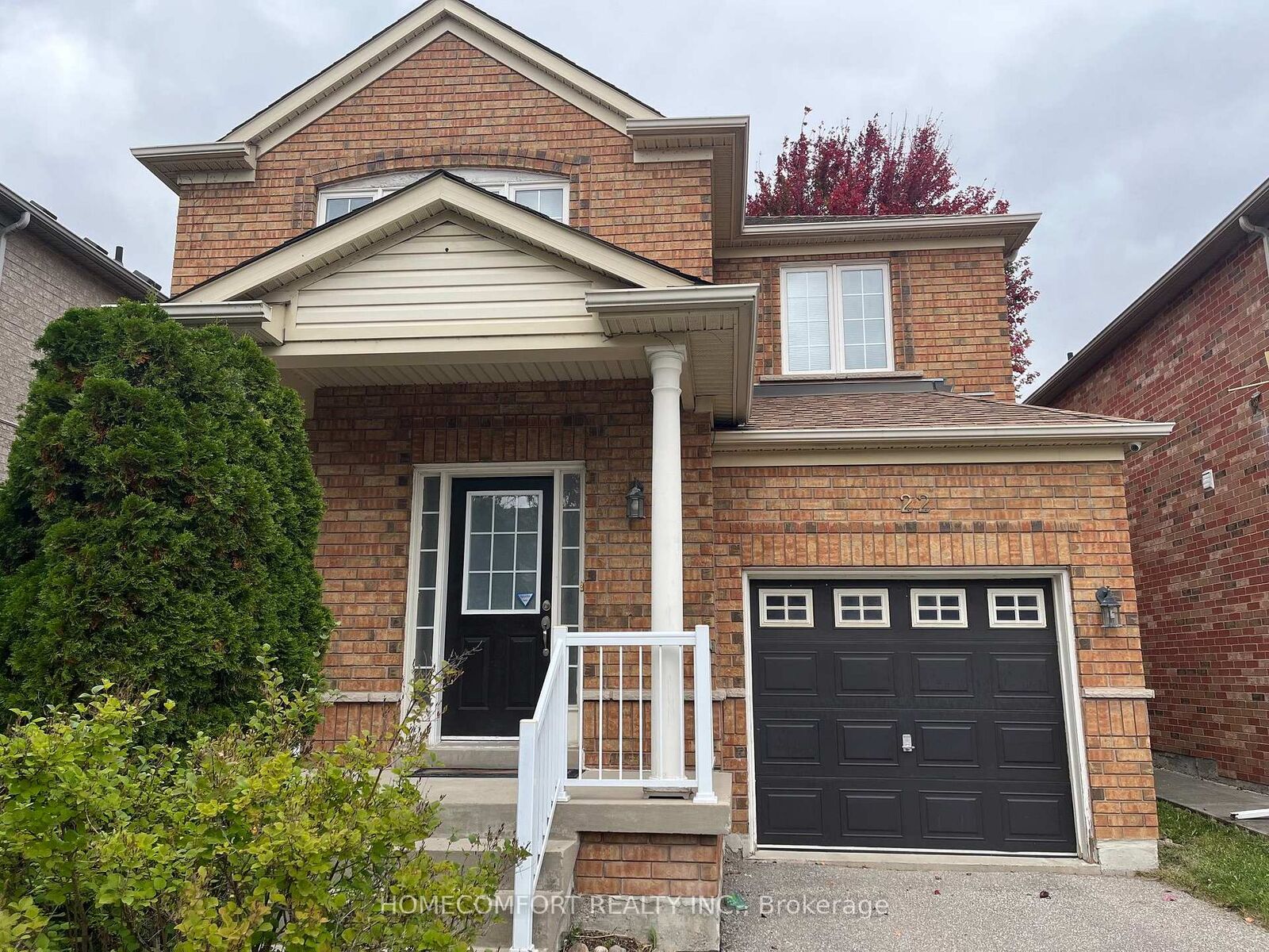 Property Photo:  22 Amparo Drive  ON L4H 2L3 