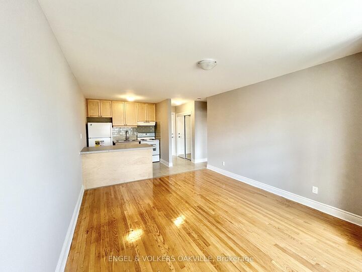 Property Photo:  80 Twenty Fifth Street 10  ON M8V 3P9 