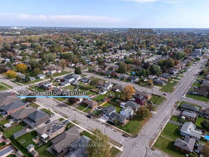 Property Photo:  109 Hampton Avenue  ON L3K 5R9 
