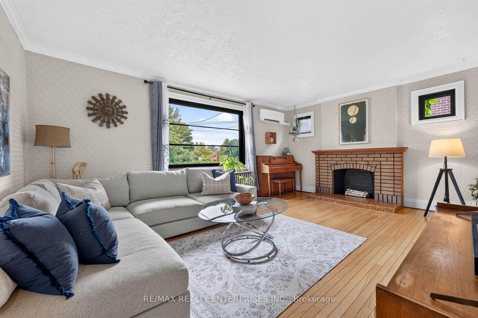 Property Photo:  233 Rosemount Avenue  ON M9N 3C5 