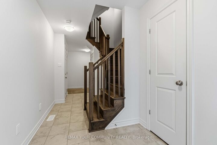 Property Photo:  871 Couloir Road  ON K1W 0P5 