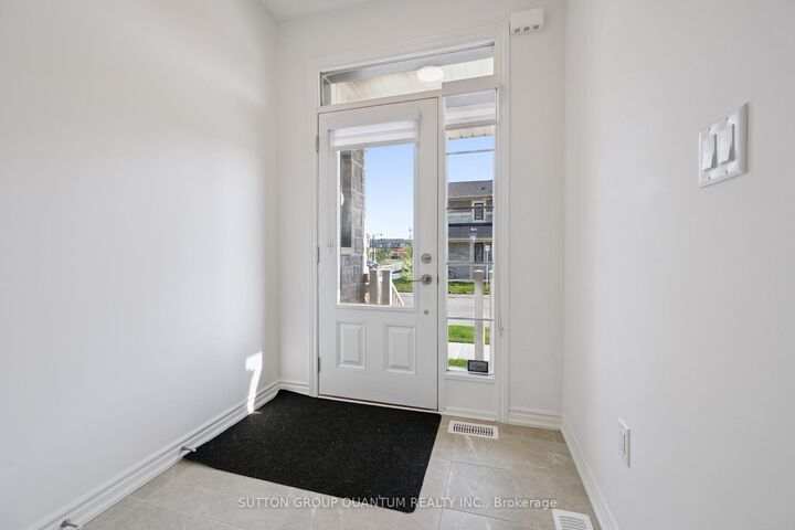 Property Photo:  3040 Robert Lamb Boulevard  ON L6H 7H5 