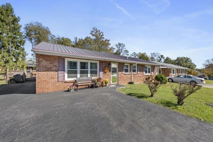 Property Photo: 1109 Federal Way KY 41139