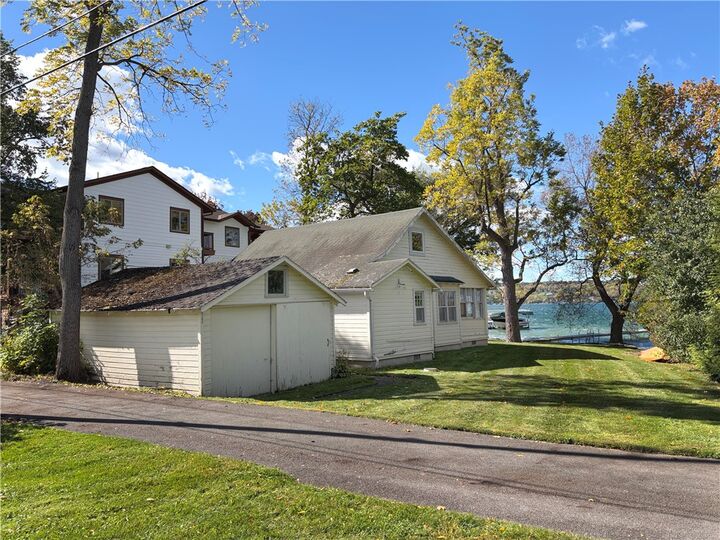 Property Photo:  4102 Torrey Bch  NY 14424 