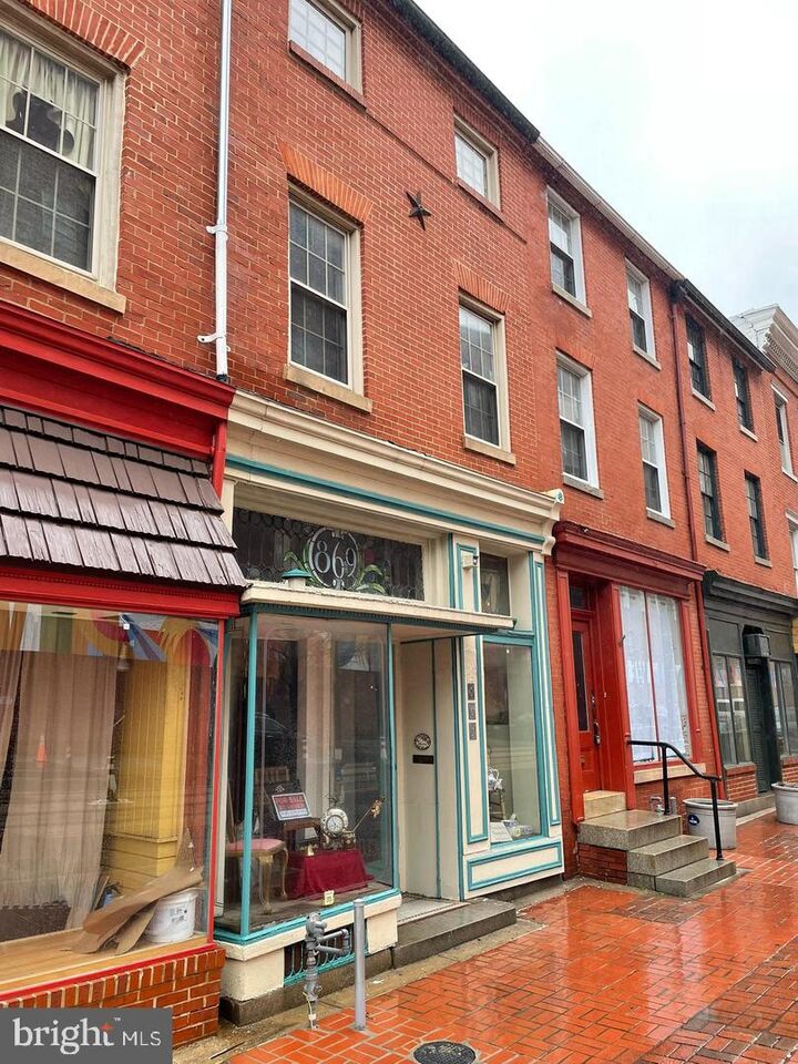 Property Photo:  869 N Howard Street  MD 21201 