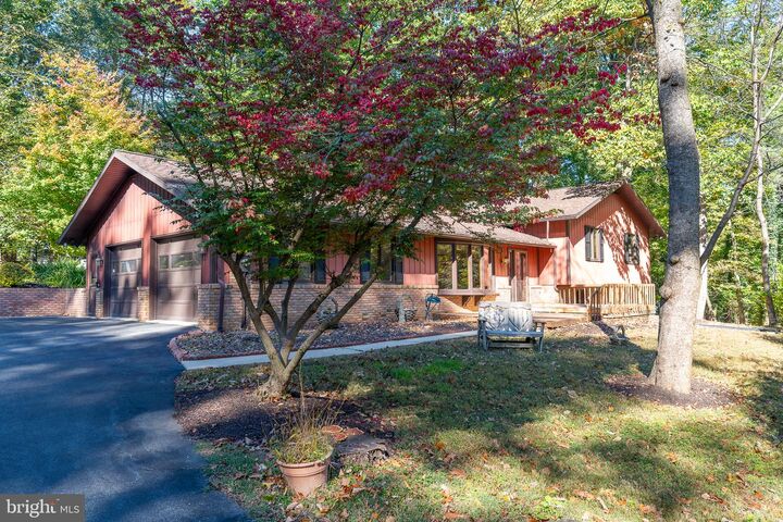 Property Photo: 1313 Deer Lane PA 17601