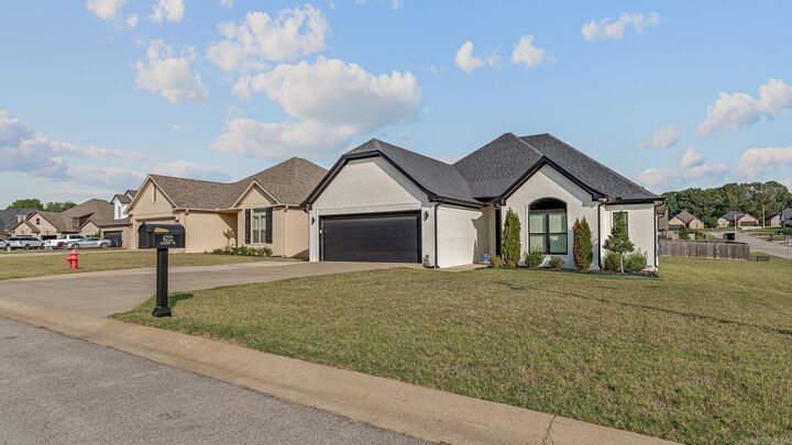 Property Photo:  4212 Clowder Lane  AR 72405 