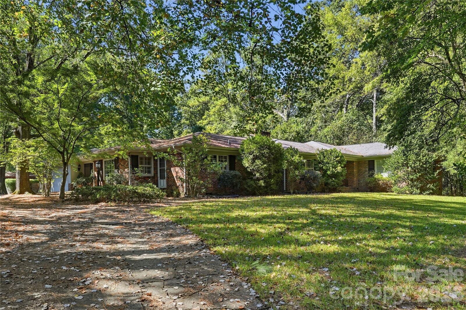 Property Photo:  7600 Park Road  NC 28210 