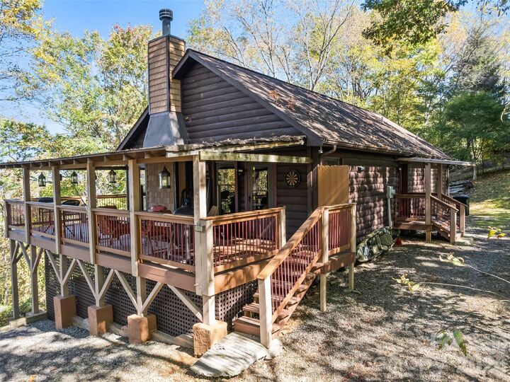 Property Photo:  612 Whispering Winds Road  NC 28785 
