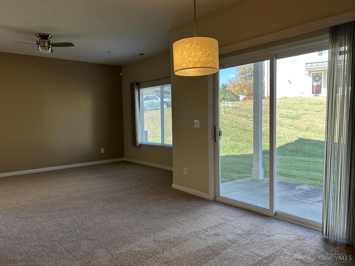 Property Photo:  956 Crossing Pointe  OH 45231 
