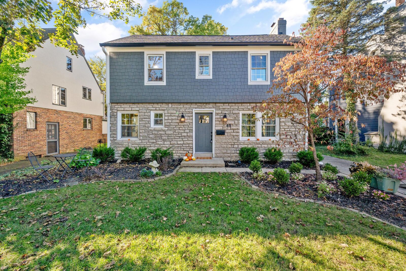 Property Photo:  45 S Stanwood Road  OH 43209 