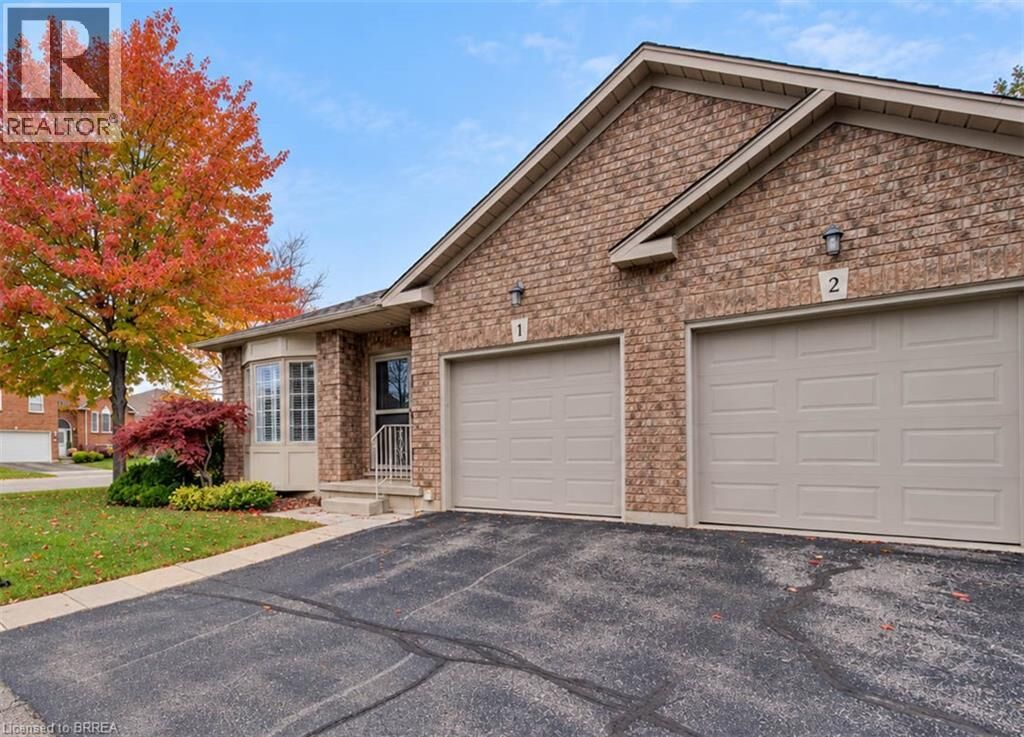 Property Photo: 10 Courtland Drive 1 ON N3R 7Y2
