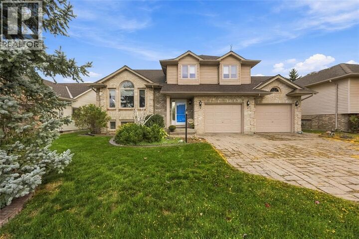 Property Photo:  568 Bentinck Drive  ON N0N 1G0 