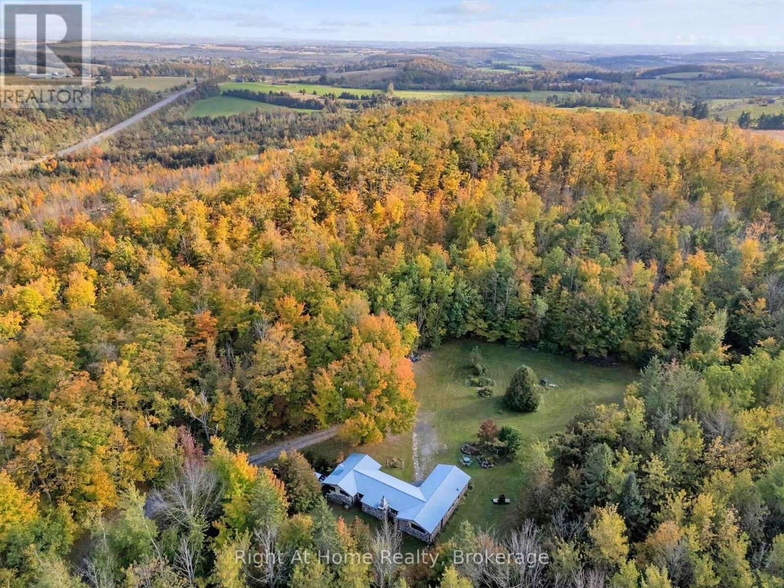 Property Photo: 570 Meadowview Road ON K0L 2W0