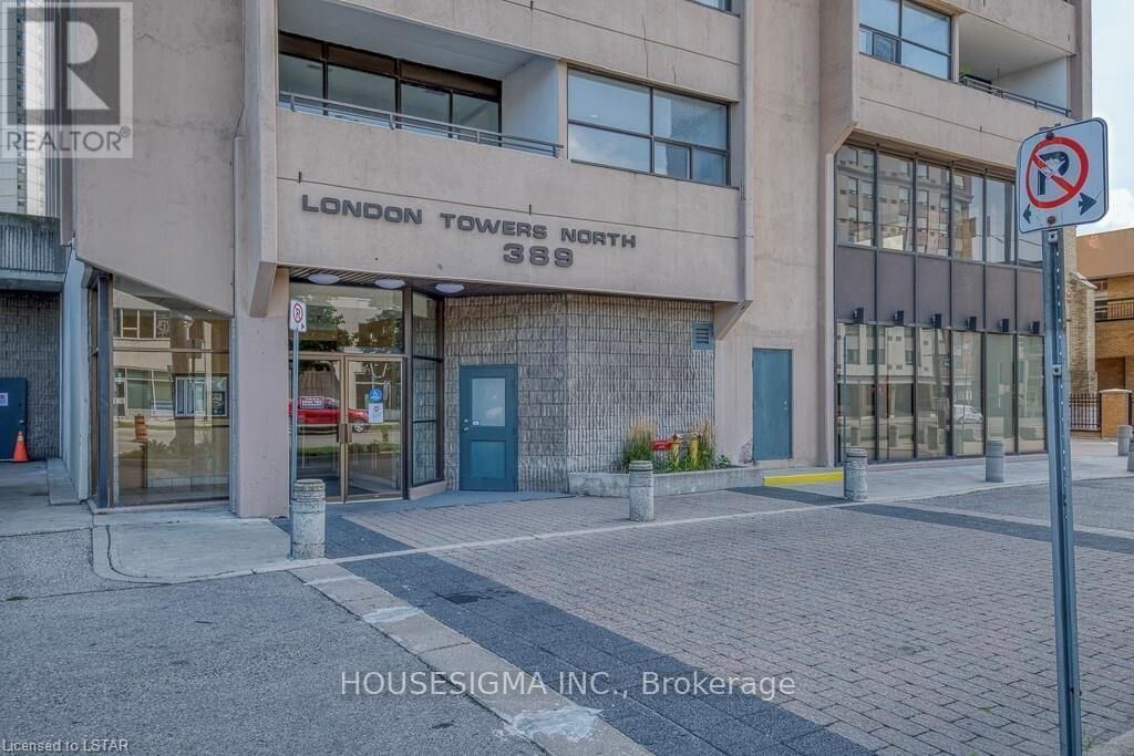 Property Photo:  389 Dundas Street 2206  ON N6B 3L5 