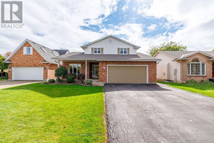 Property Photo:  105 Wellandvale Drive  ON L3C 7C7 