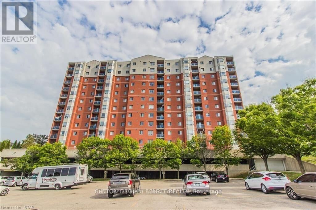Property Photo:  30 Chapman Court 1007  ON N6G 4Y4 