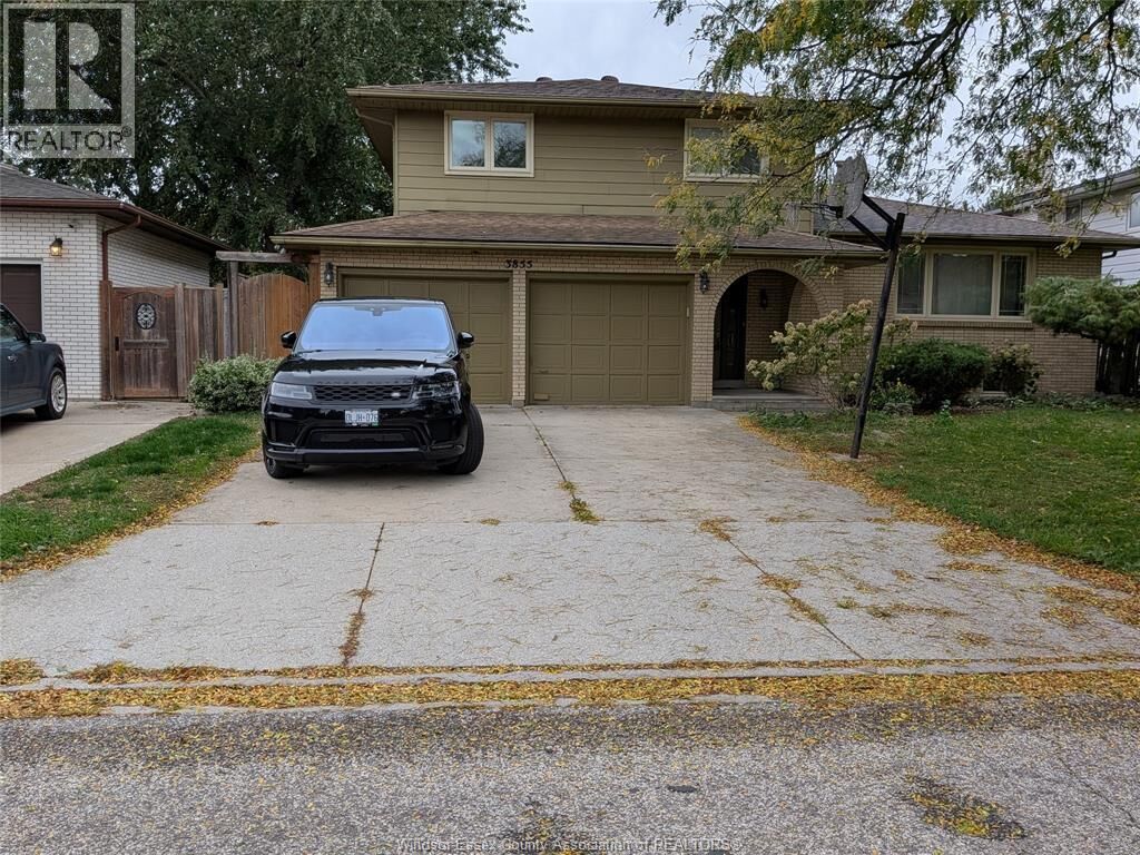Property Photo:  3855 Borrelli Drive  ON N9G 2H7 