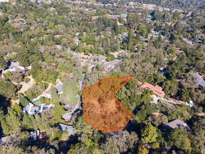 Property Photo: 822 Acalanes Rd CA 94549