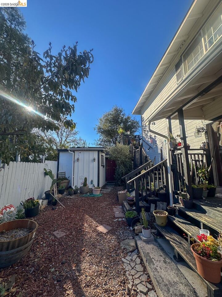Property Photo:  18120 4th Avenue  CA 95327 