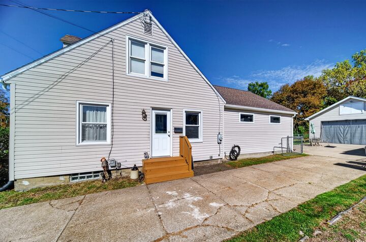 Property Photo:  417 Marshall Drive  PA 16505 