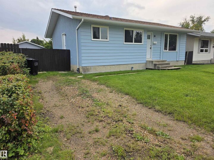 Property Photo:  1907 145A Avenue NW  AB T5Y 1S9 