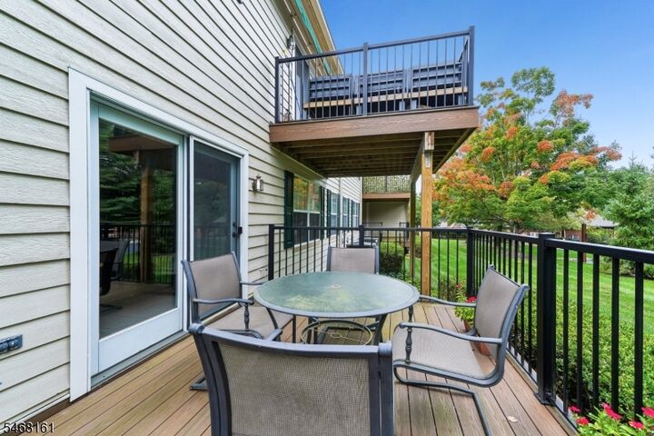 Property Photo:  1 Gatehouse Ct  NJ 07960 