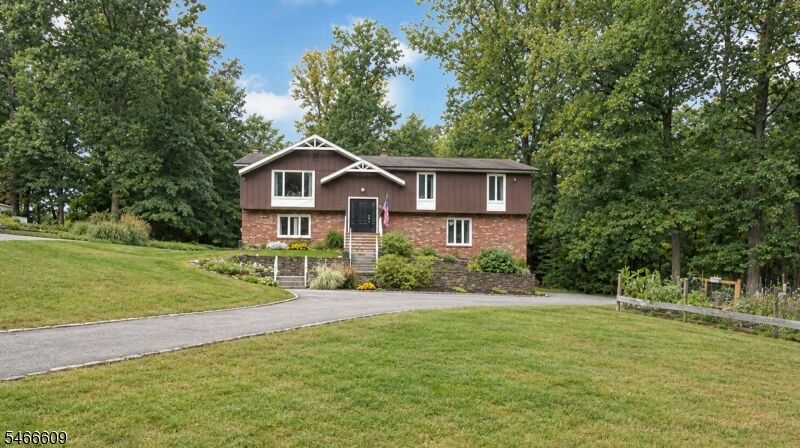 Property Photo:  10 Edward Circle  NJ 07045 