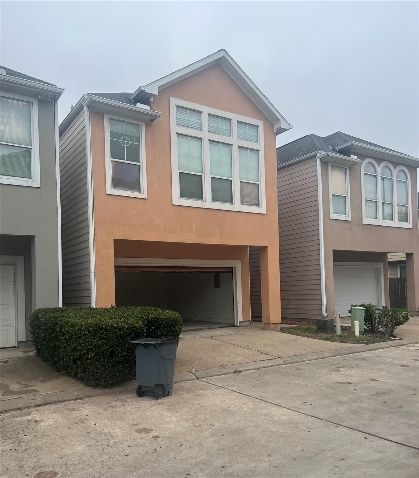 Property Photo:  12607 Panther Villa Court  TX 77099 