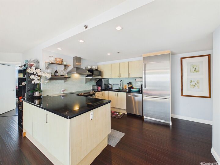Property Photo:  801 S King Street 3704  HI 96813 