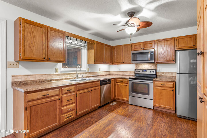 Property Photo:  960 Anchor Drive  TN 37771 