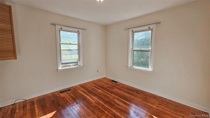 Property Photo:  41 Birdsall Avenue  NY 12542 